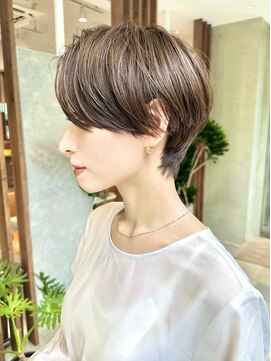 ビュートリアム 南青山(BEAUTRIUM) ハンサムショート前髪なしショートショートヘア30代40代50代