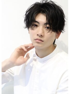 オーシャントーキョー ウエスト 心斎橋(OCEAN TOKYO WEST) センターパートニュアンスパーマ黒髪