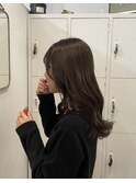 レイヤーカットバレイヤージュハイライトセミロングショート