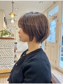 横顔がきれいに見える丸みショートボブ