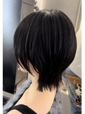 20代女子に人気◎小顔見えウルフショート
