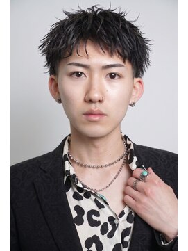 ミヤビ(MIYAVI) 束感スパイキーショート