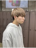 黄ばみ飛ばしベージュ［メンズ/ブリーチ/髪質改善/眉毛
