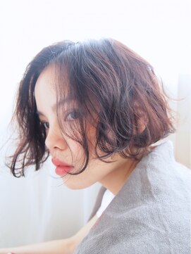 ナヌーク シブヤ(nanuk shibuya) 【nanuk】　クセ感ウェービーボブ　×　透明感