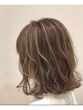 ソイルアヴェダ ららぽーと沼津店(SoilAVEDA) コントラストハイライト_レイヤーボブ【ららぽーと沼津】