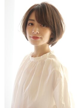 レウナ 外苑前(Reuna) 【30代40代50代】トップふんわりひし形ショートボブ