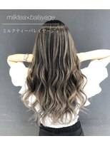 バトー(bAteAu)&nbsp;ハイライト、バレイヤージュ、エクステ、グラデーション