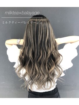 バトー(bAteAu) ハイライト、バレイヤージュ、エクステ、グラデーション