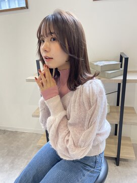 キノ(kino) 鎖骨ミディ/顔周りレイヤーボブ/ミントベージュ