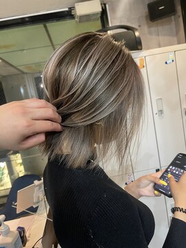 ラフ(LAFF) #バレイヤージュ#グレージュカラー#ボブウルフ#ココアベージュ