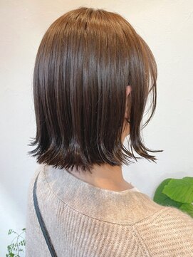 リコ 池袋東口店(Liko) 【Liko　池袋東口店】オリーブグレージュ　透明感カラー　外ハネ