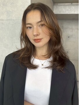 スクリーンギンザメゾン 銀座(SCREEN GINZA MAISON.) クラゲヘアー/小顔に見せるヘア/ココアベージュ/銀座