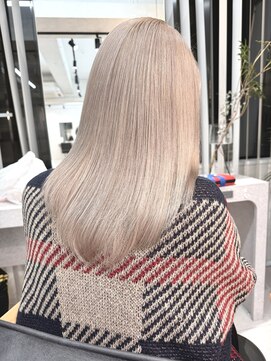 リノバイアクネ(lino by ACNE) シアーミルクベージュ