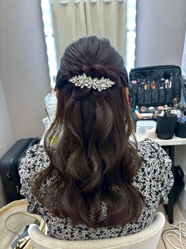 エメティ(Aimerty) ふわふわハーフアップ♪