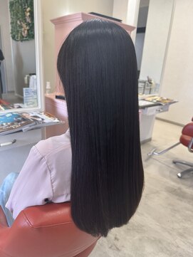ベリーヘアデザイン 髪質改善トリートメント さらつや内巻きロングヘア