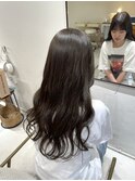 透明感カラー　オリーブベージュ　ロングウェーブ
