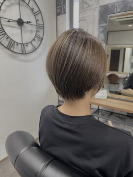 ウルトラヘアー ULTRA HAIR ミニマムなショート