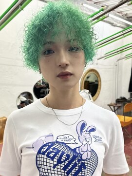 フィン(fin,) fin, ケアブリーチカラー/ハイトーン/ダブルカラー/パーマ/天神