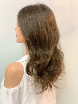 DAMANI 表参道 髪質改善/ヘッドスパ/ハイライト/白髪染め/白髪ぼかし/縮毛矯正 似合わせカット/ミディアムレイヤーカット[表参道駅]