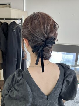 オウン(AUN) ルーズシニヨン