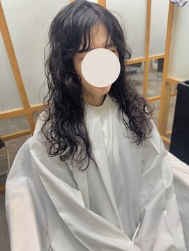 フレーム なんば店(FRAME) ◯ ナチュラルウェーブ　×  ロング