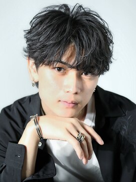 カヴァルバイクロト(KAVAL by KUROT) フェザーパーマ/サイド2ブロック