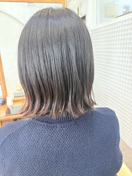 グロウトヨサキワン(GLOW TOYOSAKI ONE) パッっとボブ