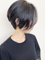 モリオフロムロンドン 原宿本店(morio from London)&nbsp;黒髪ショートボブ前髪なしセンターパートくびれショート原宿
