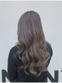 バレイヤージュ×ヌーディーベージュ