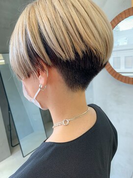 テトヘアー(teto hair) ブロンドカラー、ハイトーン、ヴェールカラー、刈り上げ