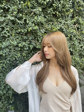 アリーズ(ALLYS) 透明感たっぷりミルクベージュ◎