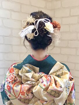 アヴァン(avant) 〈avant〉 振袖ヘア