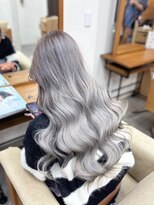 エミーバイモアムー(Emmie byMoremuu)&nbsp;【アイリ】ハイトーンシルバー