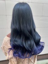 アオゾラヘアーナ ミキザカ アンド パレード(AOZORA HAIR namikizaka＆parade) グラデーションカラー　ネイビーブルー　ブルベ　寒色系カラー