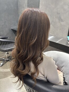 ユウシヘアー(Yushi Hair)の写真/落ち着いた空間×丁寧なカウンセリングで最適なメニューをご提案。あなたの魅力を引き出します。