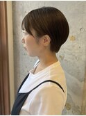 オリーブベージュ