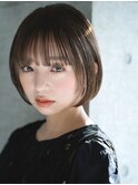 【emu井上信洋】顔まわりのデザインがおしゃれで小顔なミニボブ