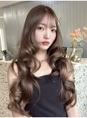 e130韓国ヘアーフォワード巻きレイヤーカット透明感ミルクティー