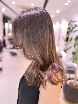 ステア ケース(stair case) 白髪が少なめな方おすすめ　脱白髪染め 明るめな地毛風カラー