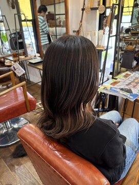ロウスリー(Lowsly) ブリーチしないで作るグラデーションカラー