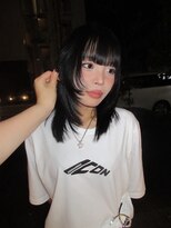 リリー バイ アオ(Lilly by AO)&nbsp;ワンカールでも雰囲気が出る！ザクザクLayer Cut
