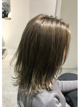 マリオ(mario) ツヤ発色シナモンベージュ