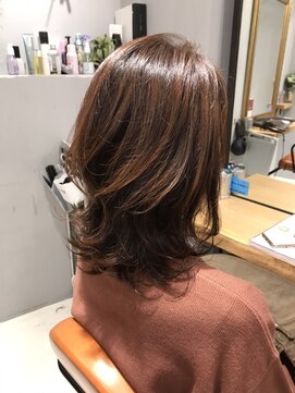 ミッシェル アフロート(michelle afloat) 骨格矯正ふんわり動きひし形簡単まとまるツヤ髪のカーブカット