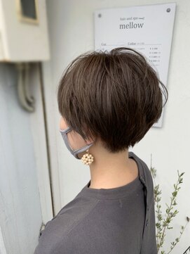 ヘアアンドスパ メロウ(hair and spa mellow) 襟足刈り上げショート★大人アッシュ