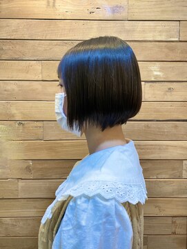 ココチヘアーサロン 丸みショートボブ