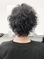 ココ 本八幡(KOKO)&nbsp;波巻きツイストスパイラルフェザーパーマ刈り上げセンターパート