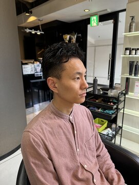 アイズ 海老名(AIZU) 極道パーマ フェードカット メンズカット スパイラルパーマ