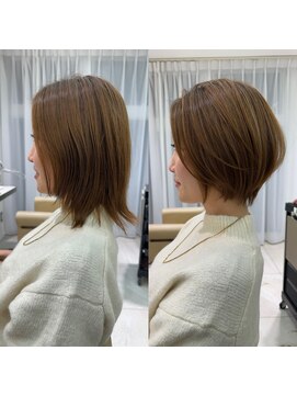 アンド ストーリーズ(&STORIES) 前髪なし小顔ひし形丸み耳掛けショート20代30代40代50代(蘭)