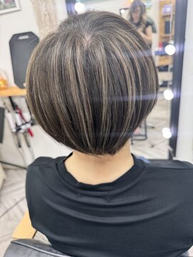 ウル(ulu) ショートハイライト★白髪ボカシ