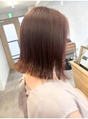 切りっぱなしミディアム外ハネボブ＊ピンクアッシュ暖色カラー
